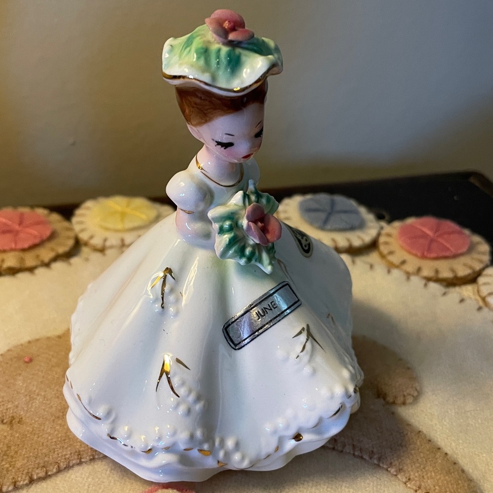 Vintage Josef Originals JUNE Doll of the Month Figurine Bride - Picture 3 of 10